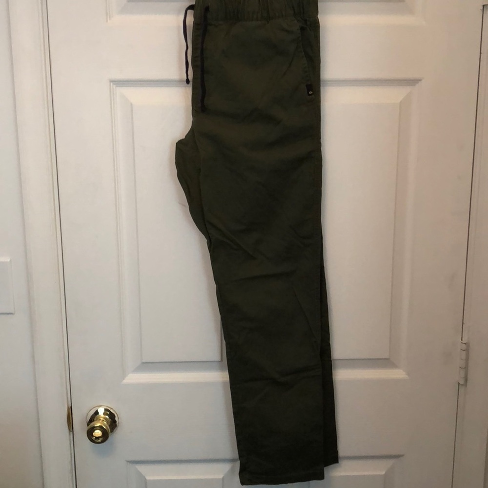 Mens elastic waist army green pants